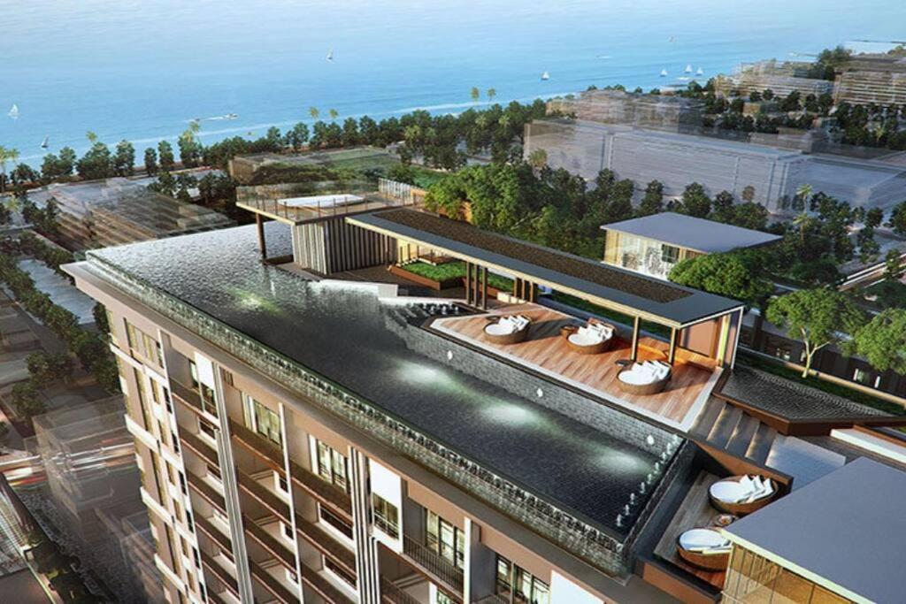 The Base Condo Center Of Pattaya Rooftop Swimming Pool Exterior photo
