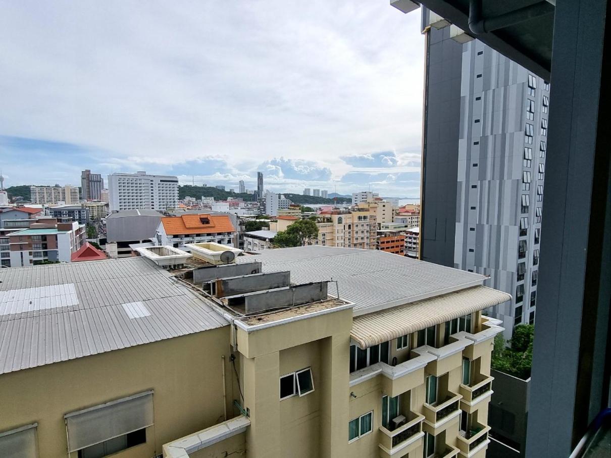 The Base Condo Center Of Pattaya Rooftop Swimming Pool Exterior photo